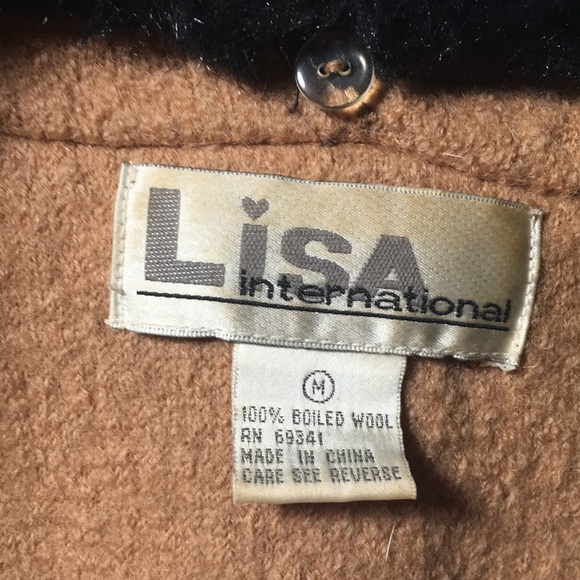 Lisa International woman’s tan 2 button 100% boiled wool vest w/removable collar - Picture 3 of 7